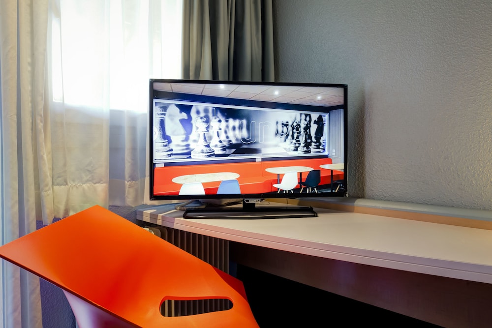 Ibis Lyon Nord 27/69