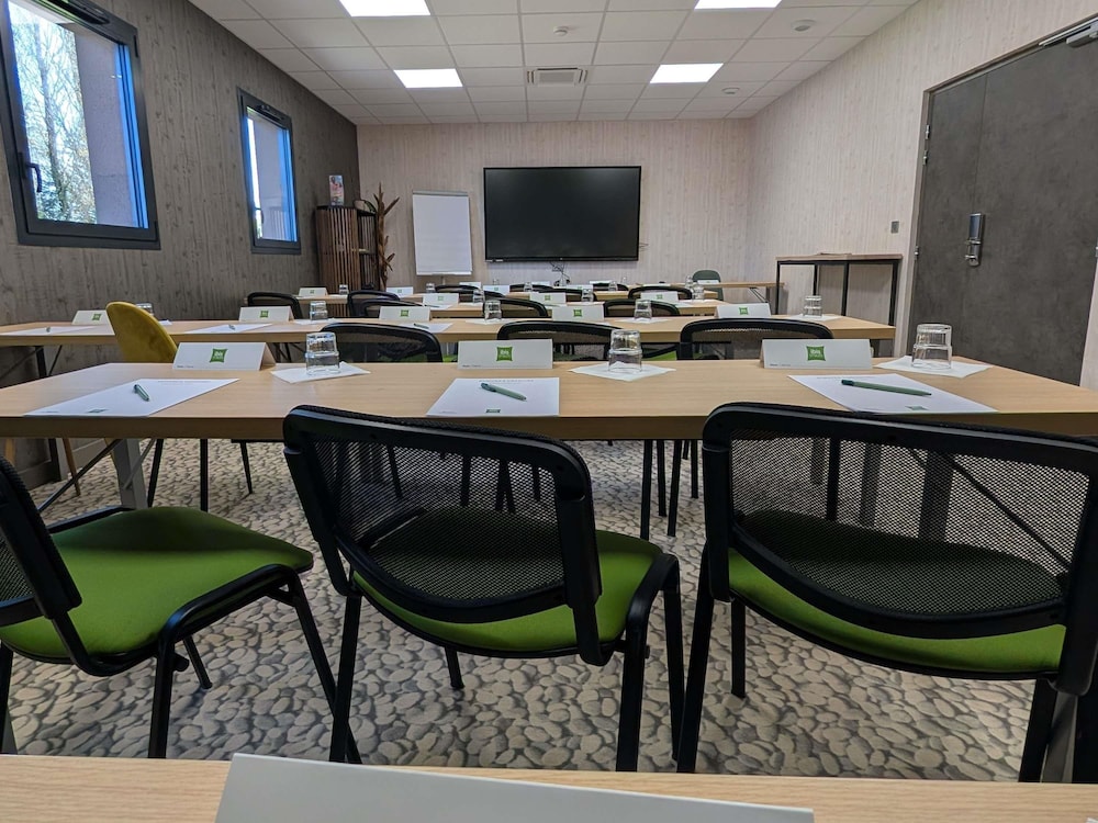 Ibis Styles Contres Cheverny 36/46