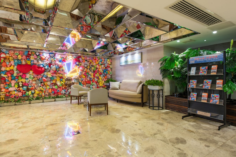 L Hotel Changsheng 56/62