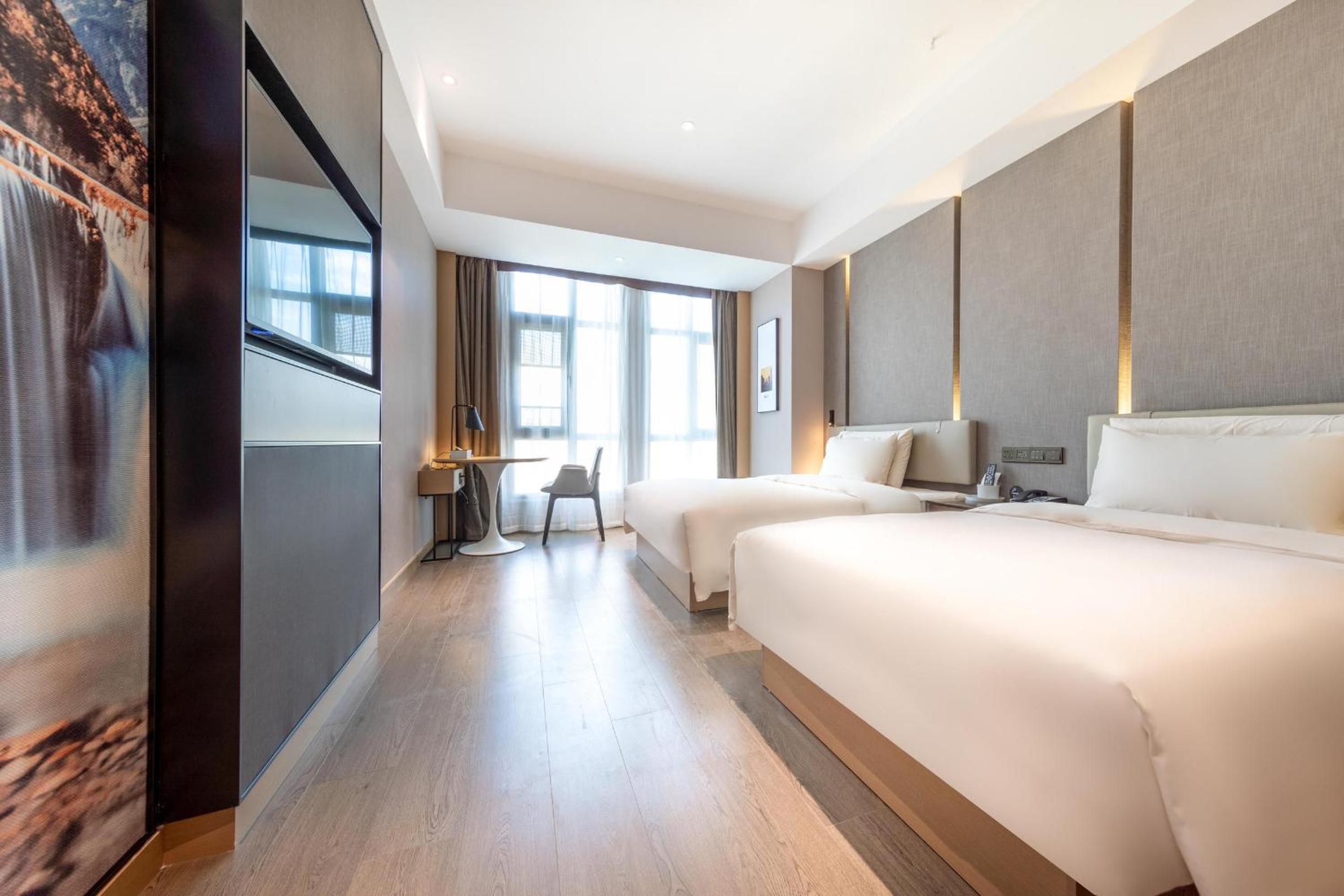 Atour Hotel (Kunming Daguan Park) 8/34