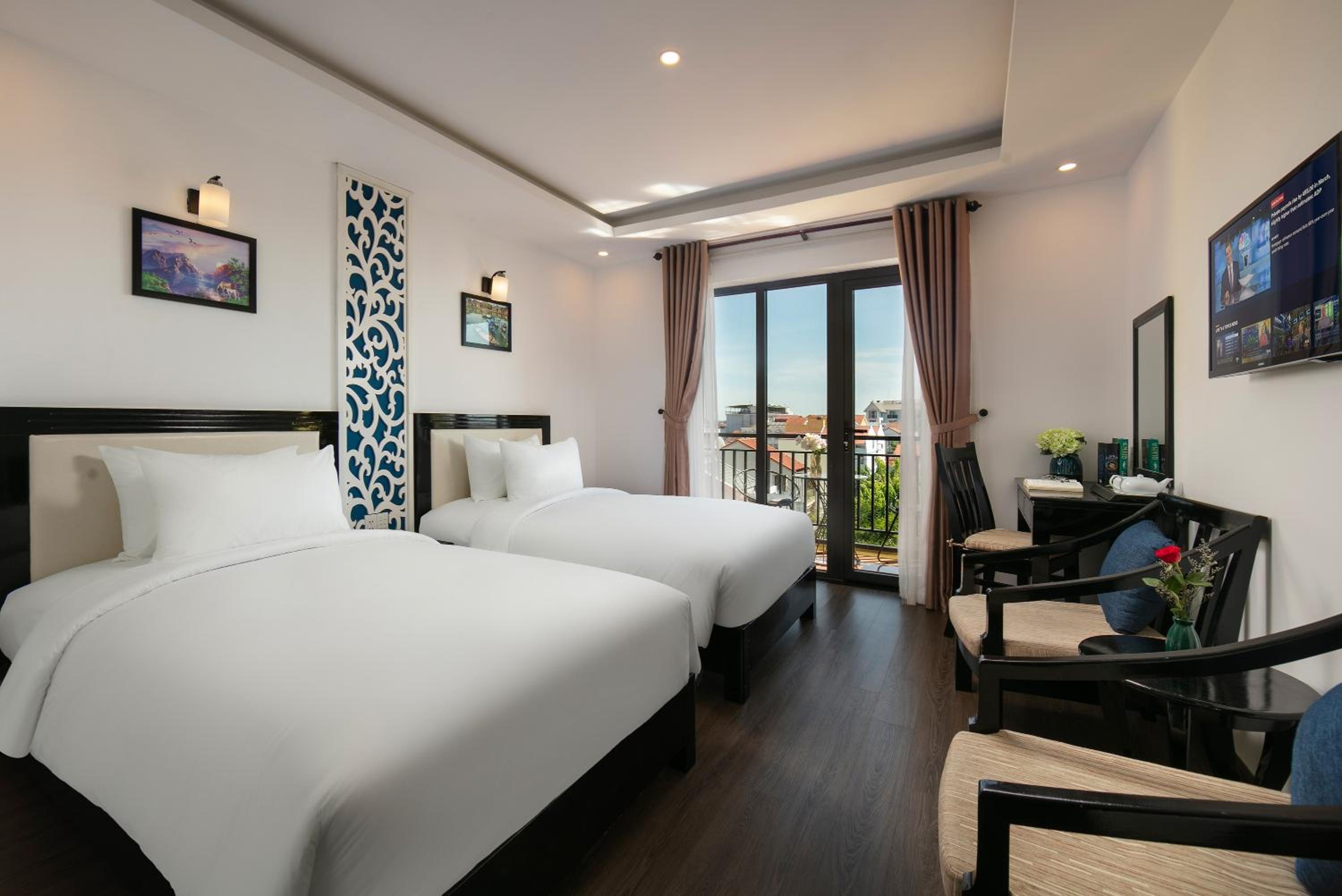 Deluxe, Twin Beds