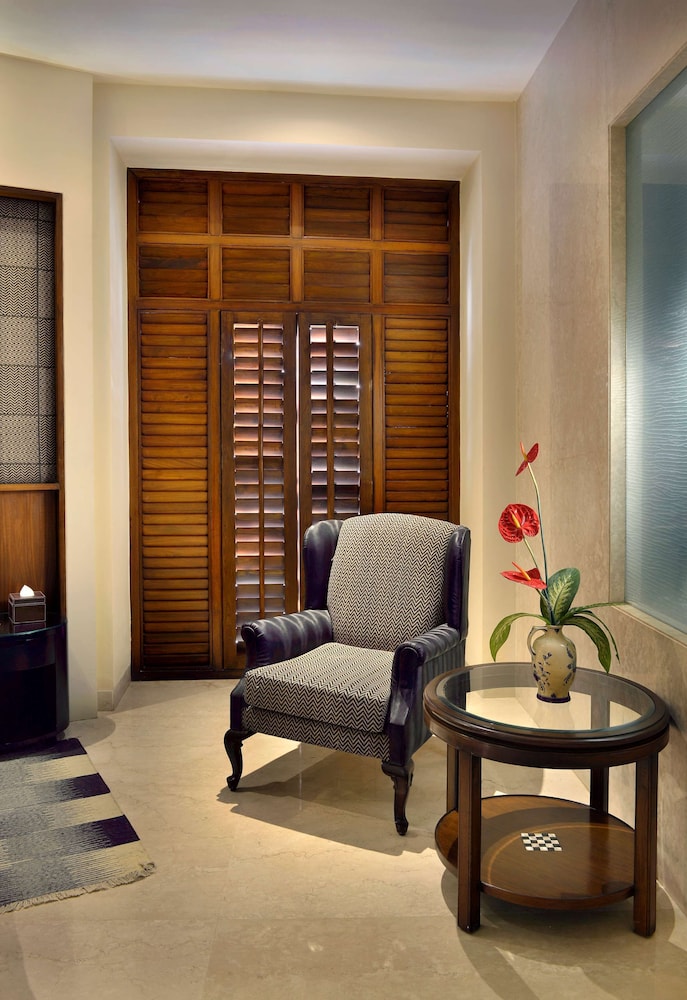 The Lalit Great Eastern Kolkata 46/65