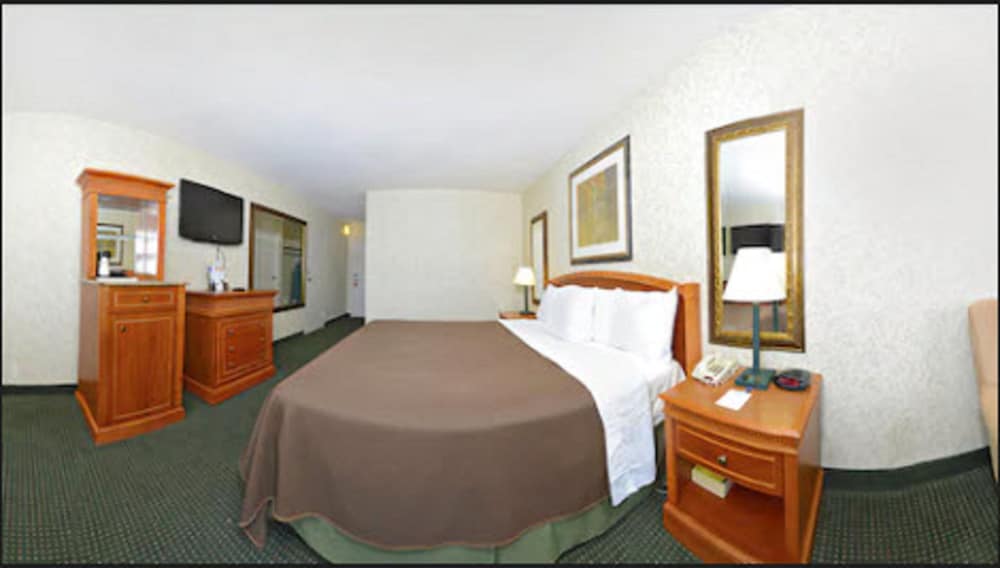 Americas Best Value Inn Baltimore 10/30