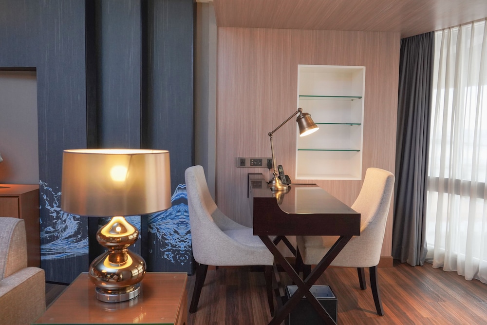Mercure Convention Center Ancol 30/63