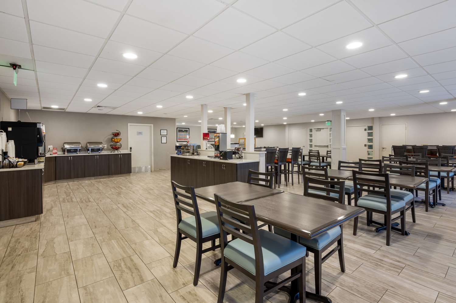 Best Western Plus Alexandria / Fort Belvoir 28/40