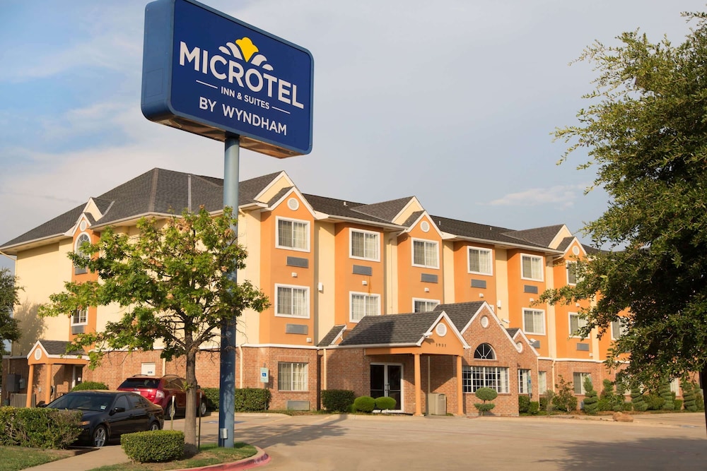 Microtel Inn & Suites By Wyndham Garland/Dallas 1/14