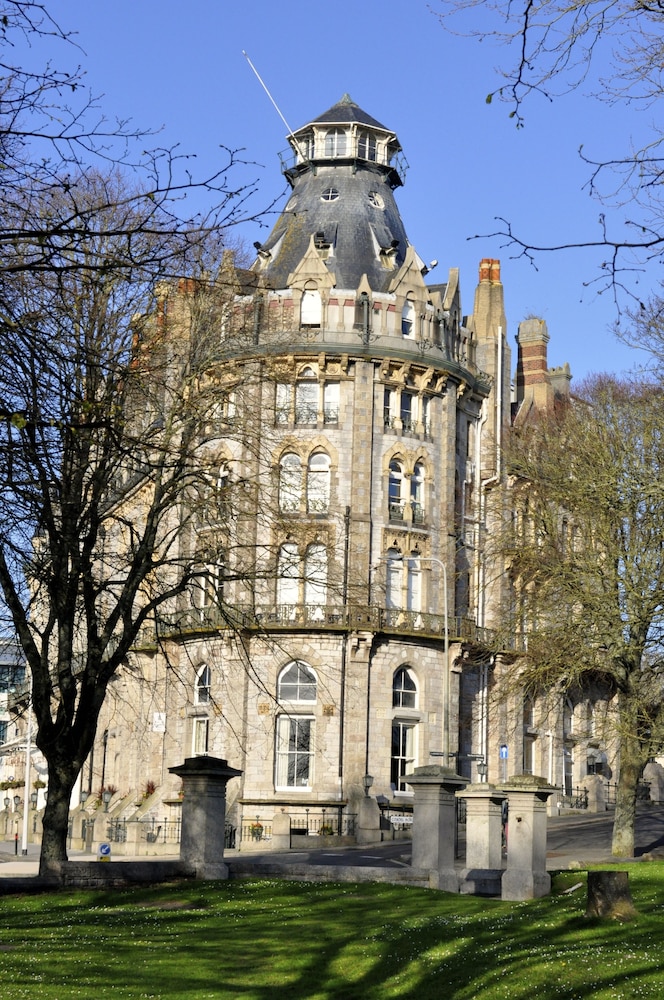 The Duke Of Cornwall Hotel 66/73