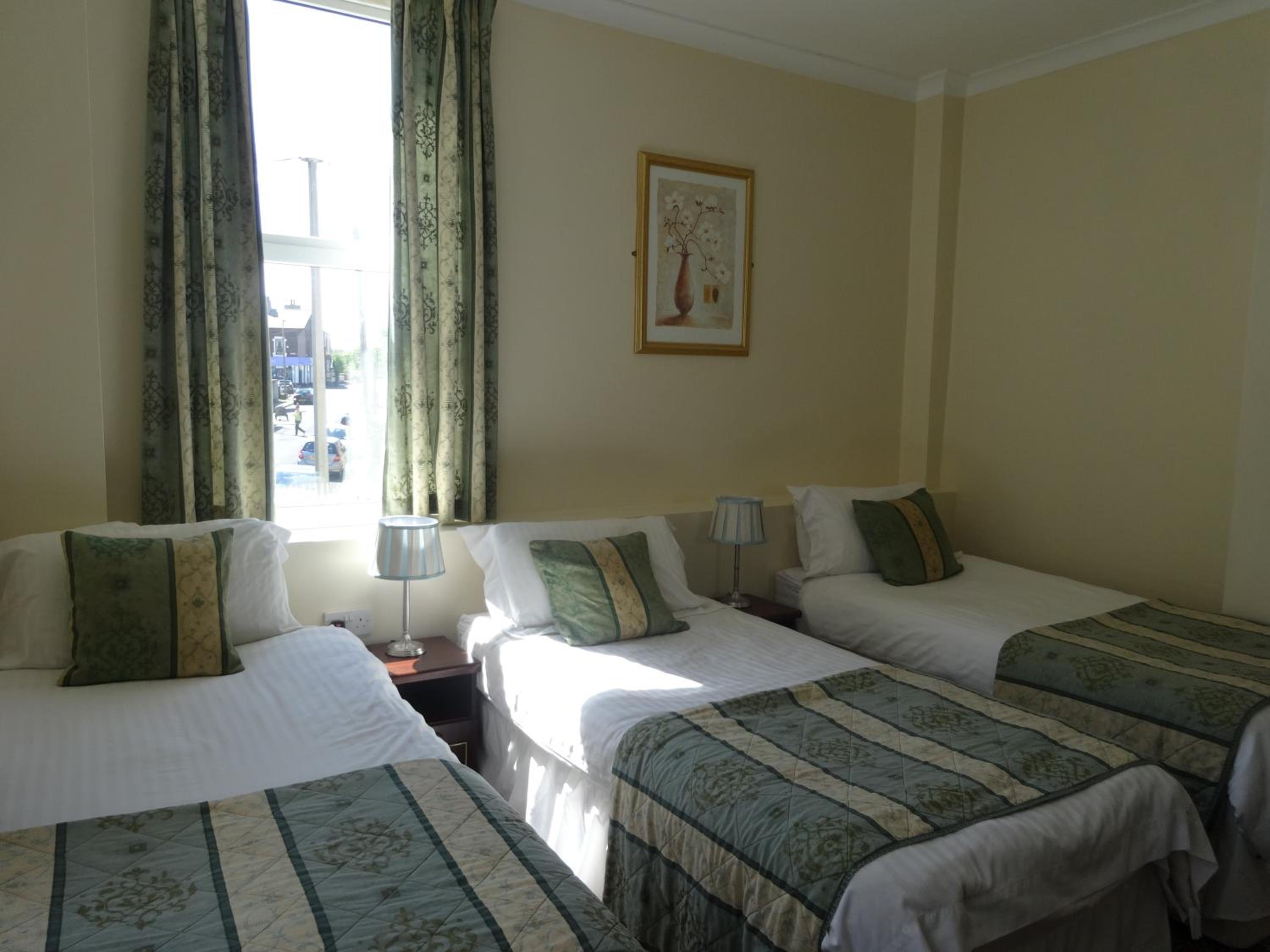 Waverley Hotel 5/38