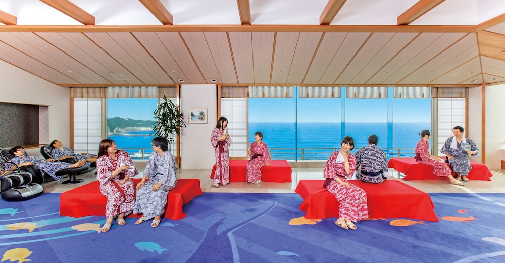 Katsuura Hotel Mikazuki 40/70