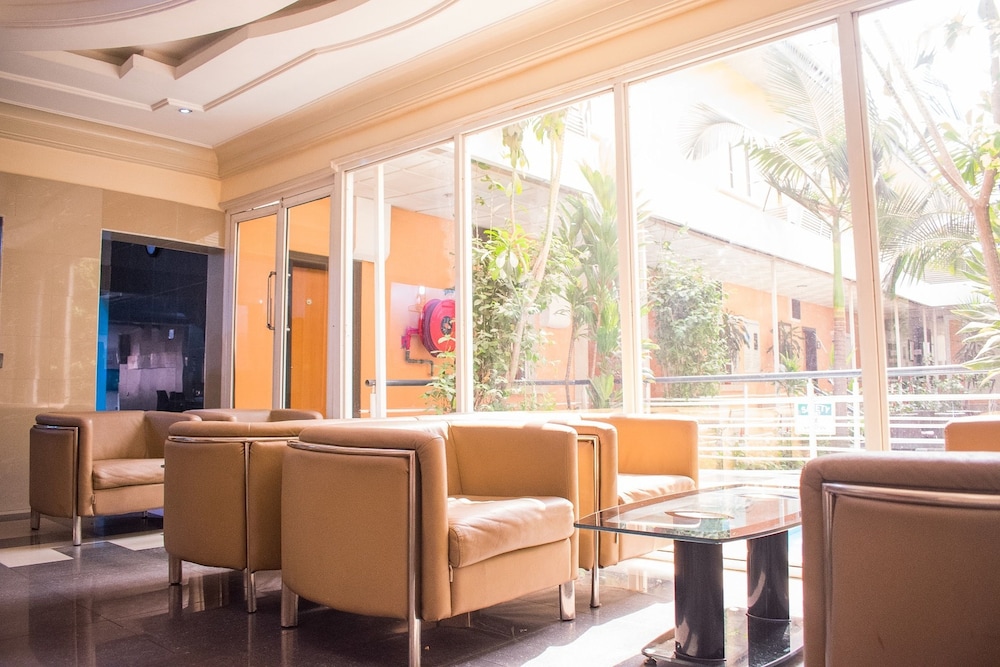 Primal Hotel GRA-Ikeja 34/50