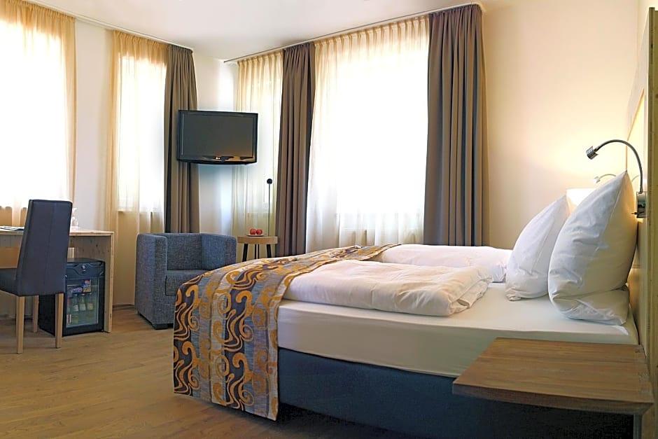 Grosch Hotel 13/35