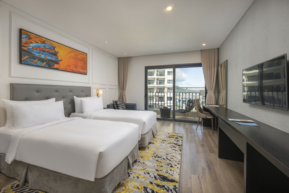 Wyndham Danang Golden Bay 14/50