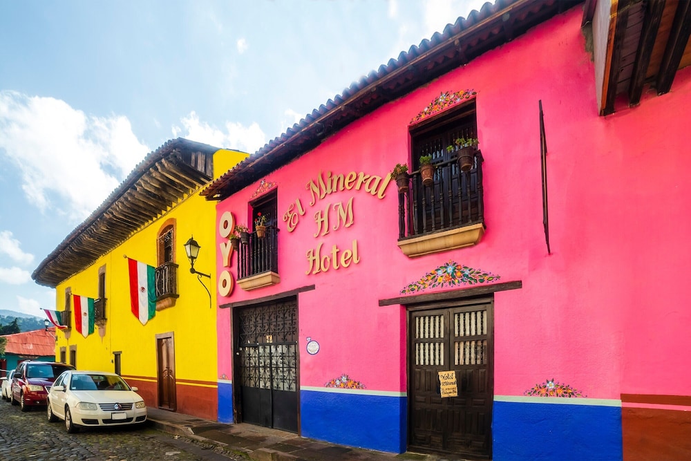 OYO Hotel El Mineral, Tlalpujahua in TLALPUJAHUA