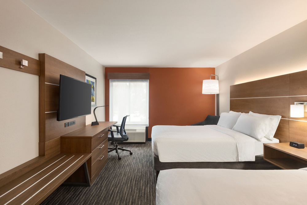 Holiday Inn Express Vero Beach West I 95 11/39