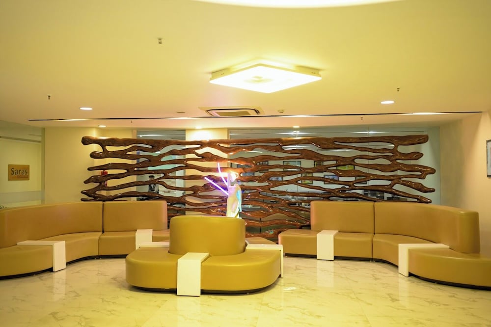 Ambar Sarovar Portico 40/48