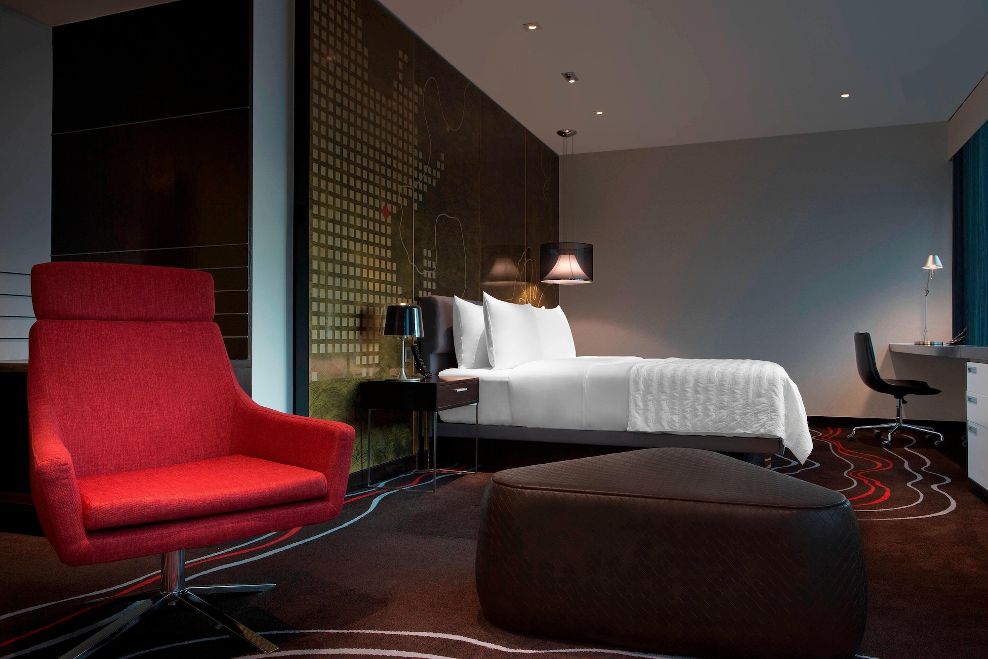 1 Bedroom, Club, Suite, King Bed, River View, Le Meridien Saigon 5/10