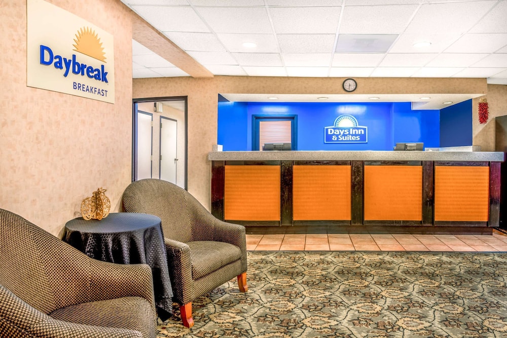 Days Inn & Suites By Wyndham Albuquerque North 3/30