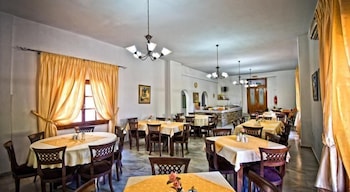 Sunset Hotel 47/69