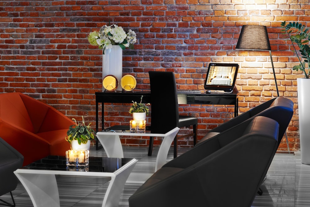 QUEEN BOUTIQUE HOTEL 43/62