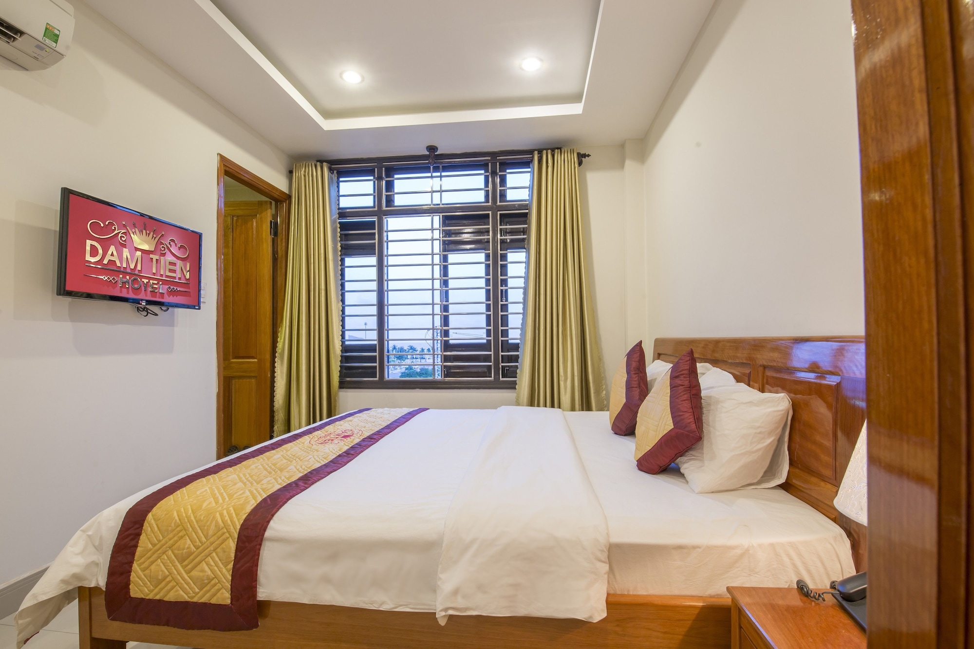 SUPERIOR, DOUBLE BED