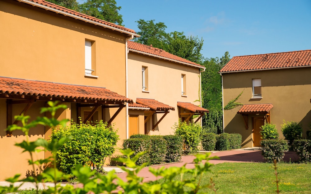 RESIDENCE LAGRANGE VACANCES LE CLOS DES VIGNES 34/40