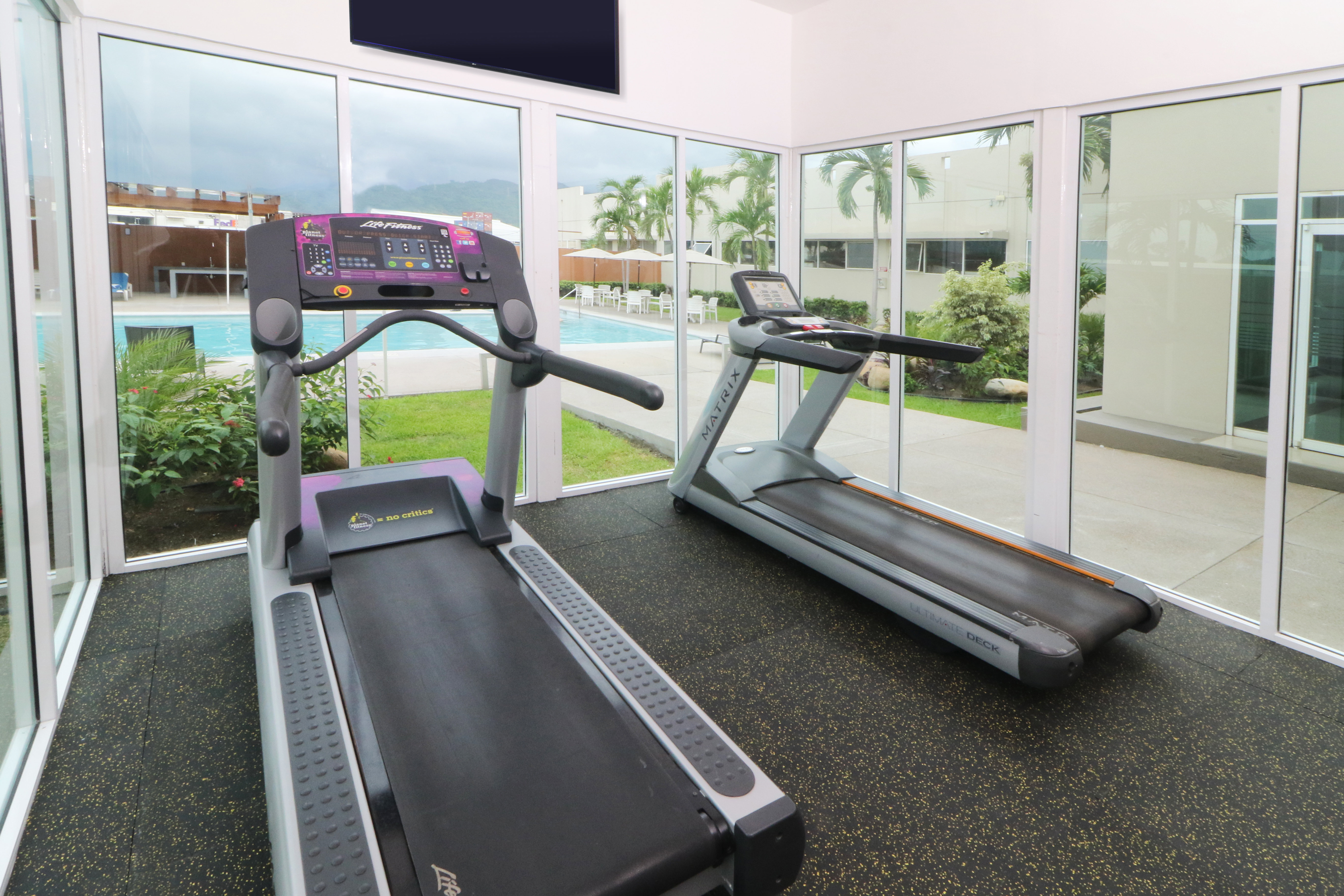 Holiday Inn Express Manzanillo 24/50