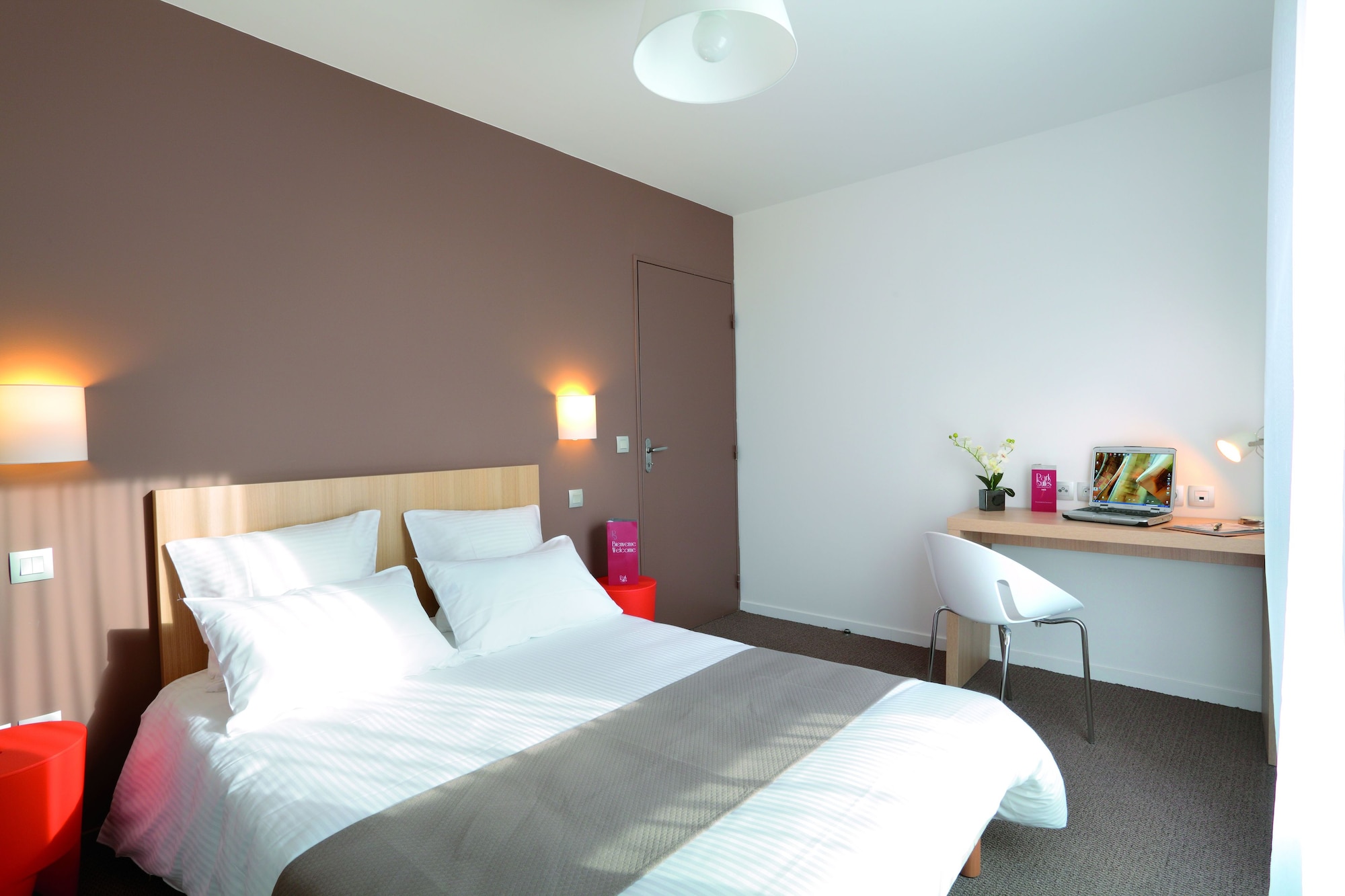 1 BEDROOM, APARTMENT