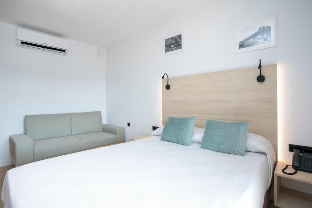 HOTEL EVENIA CORAL 4/24
