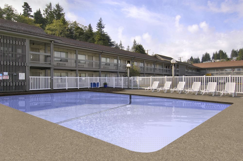Red Lion Hotel Coos Bay 5/39