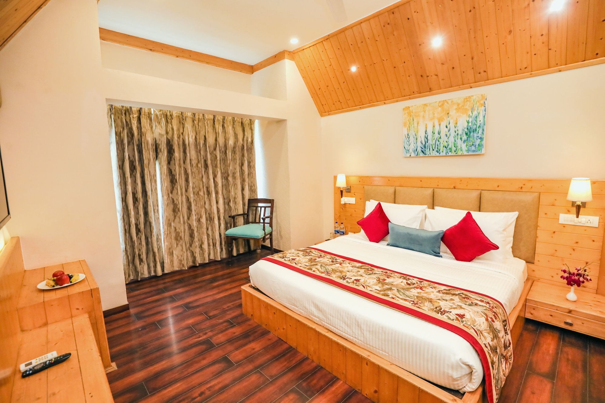 2 BEDROOMS, EXECUTIVE, SUITE, BALCONY