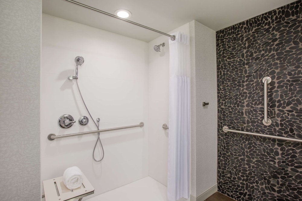 HILTON GARDEN INN OLYMPIA 11/49