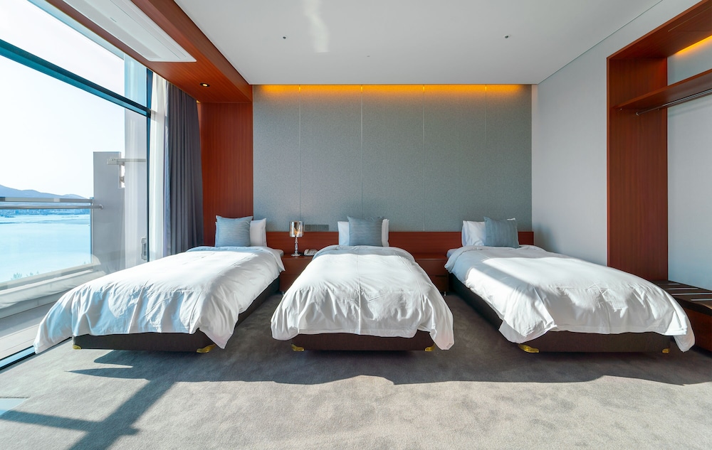 Hotel JCS Yeosu 14/50