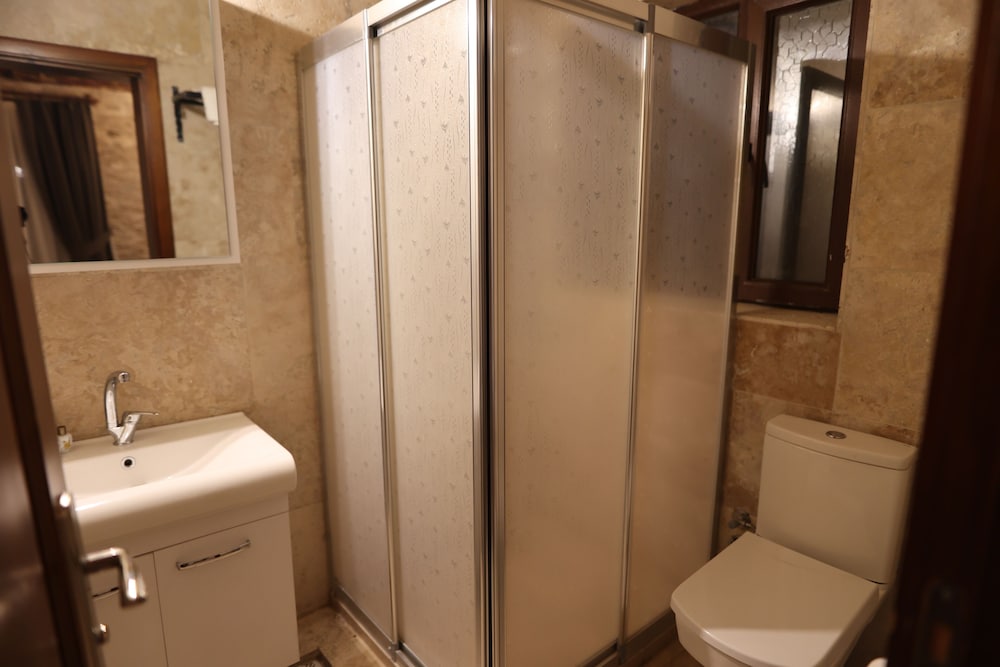 Calina Otel 50/50