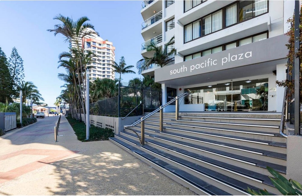 South Pacific Plaza 70/79