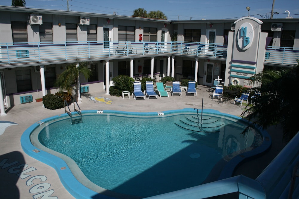 Royal North Beach All Suites 55/57