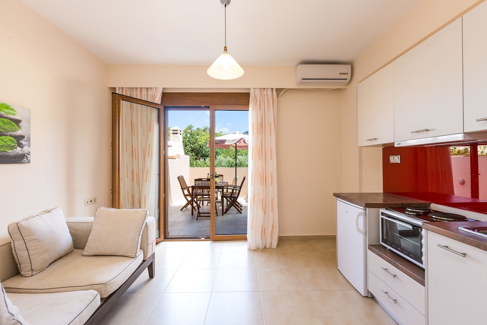 Pantheon Villas 43/78