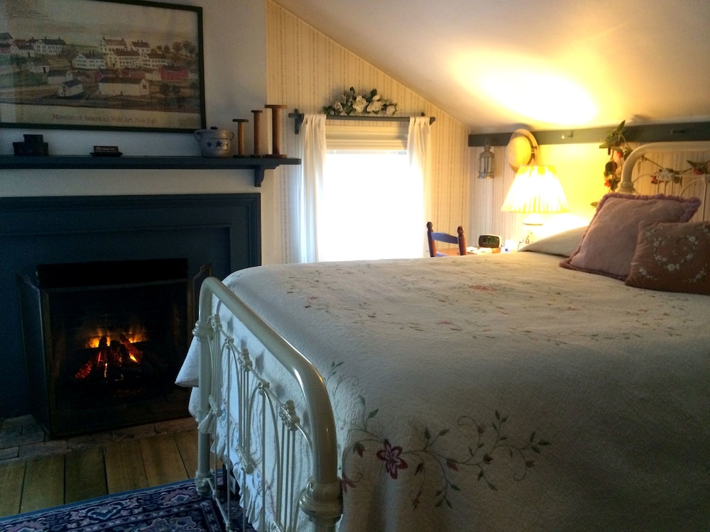 Munro House B And B 15/50