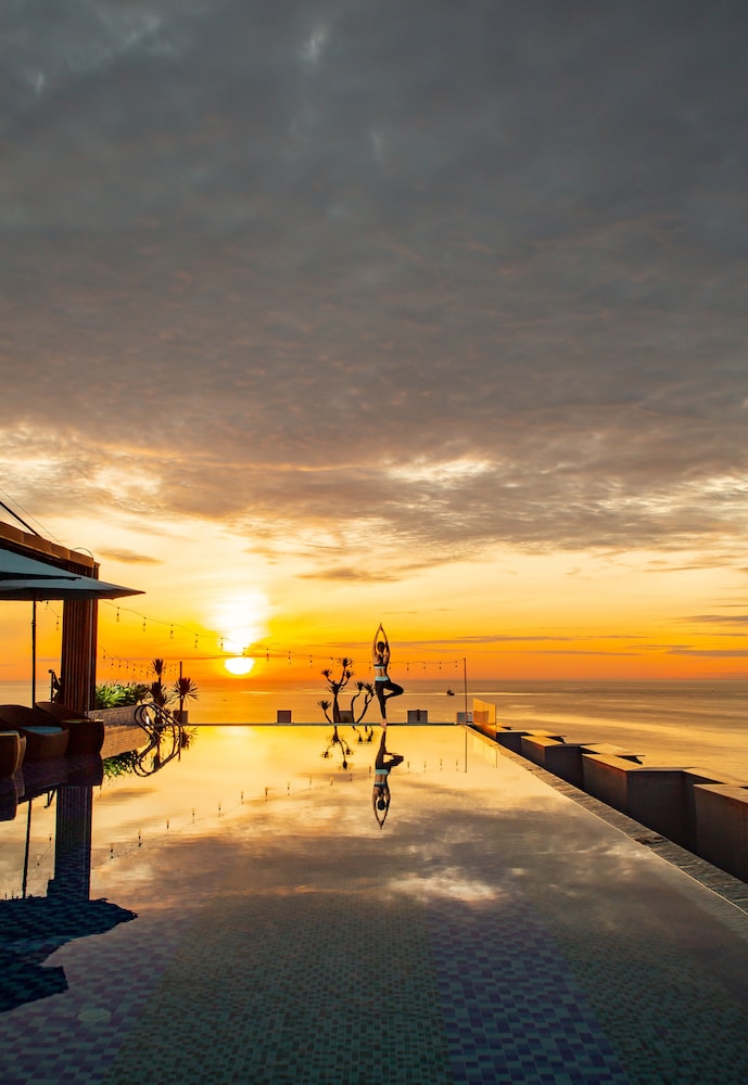 Haian Beach Hotel And Spa 67/71