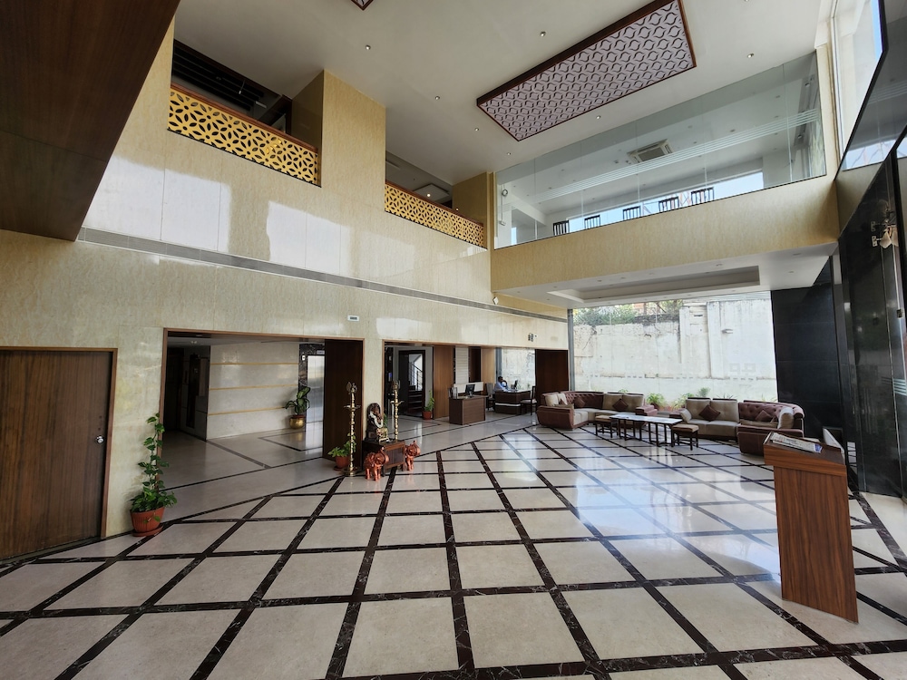 Hotel Preethi International 3/50