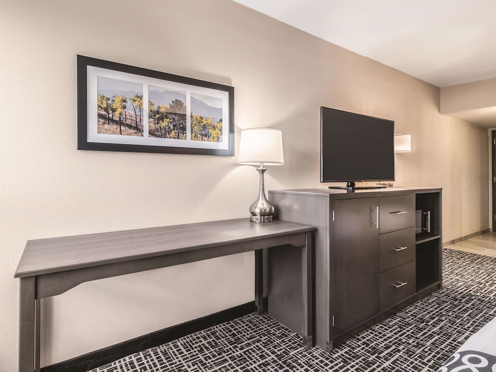 La Quinta Inn & Suites by Wyndham Glenwood Springs 5/56
