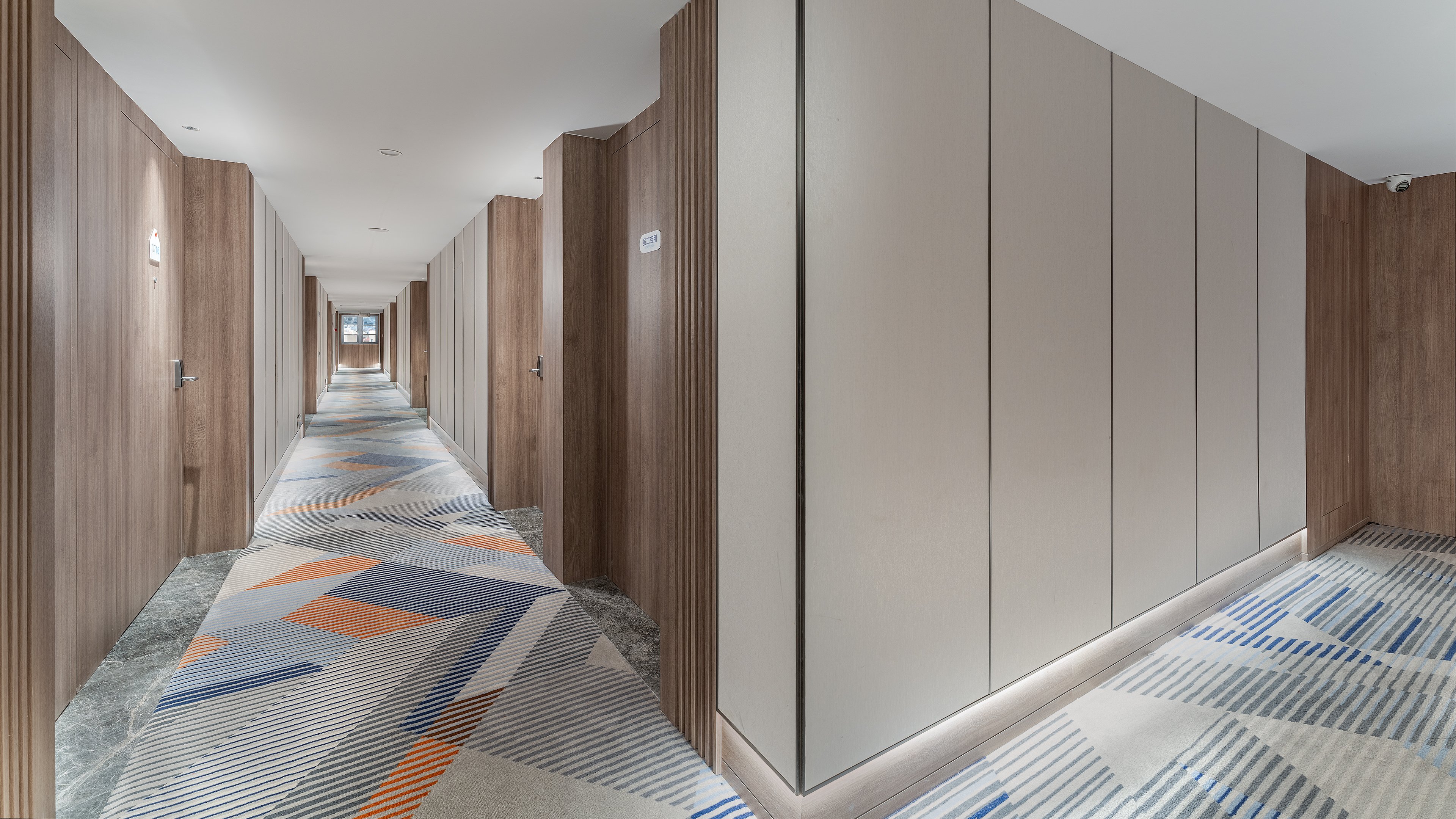Holiday Inn Express Qingdao Shibei 15/37