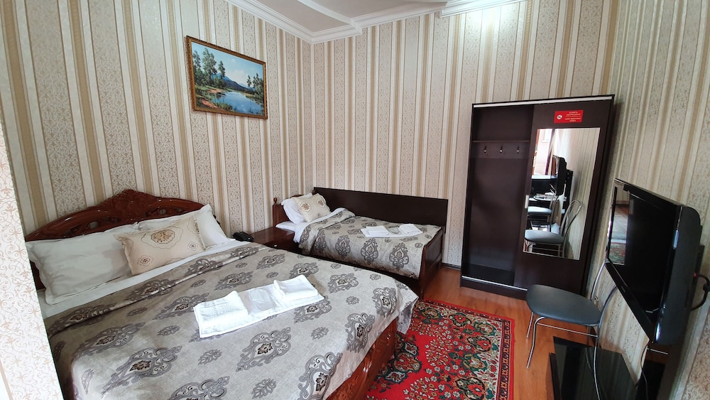 Sarbon Hotel 24/72
