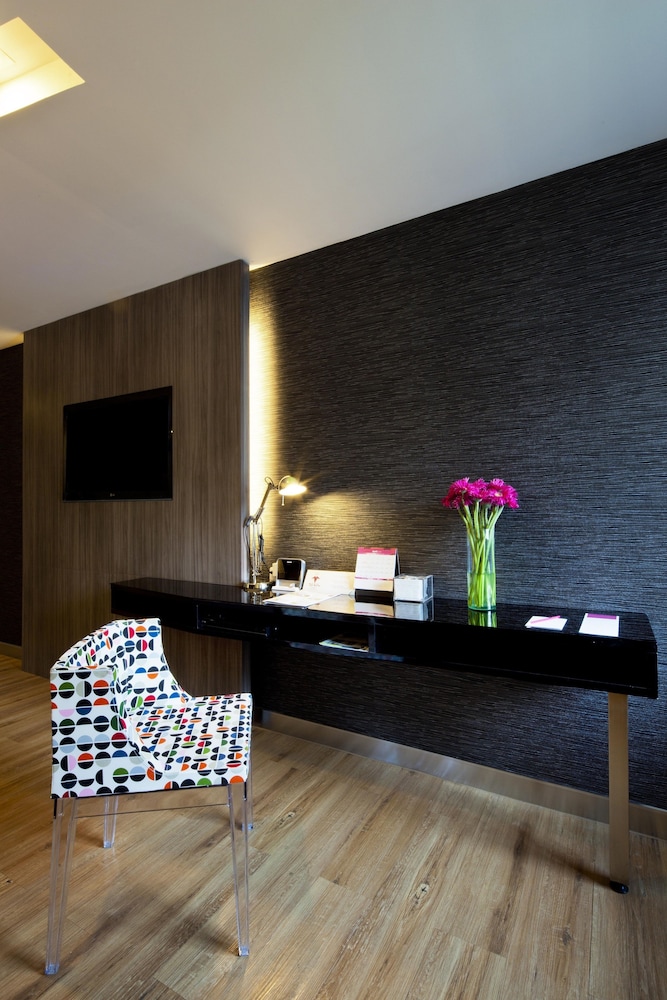 Trinity Silom Hotel 10/46