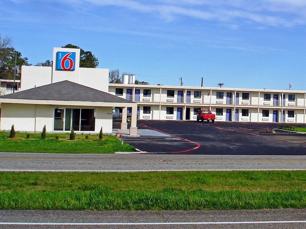 Motel6 Sulphur Springs, TX 37/41