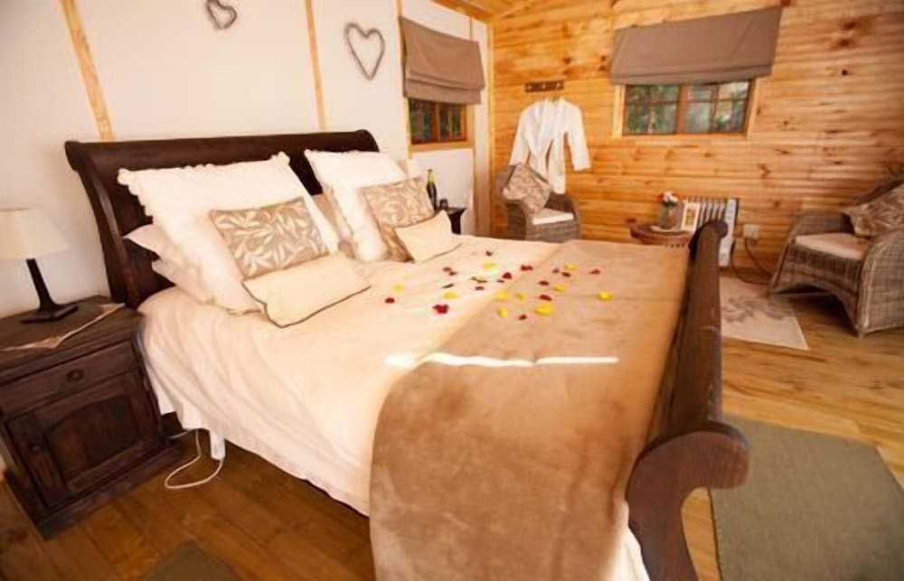 1 Bedroom, Honeymoon, Tree House, Queen Bed