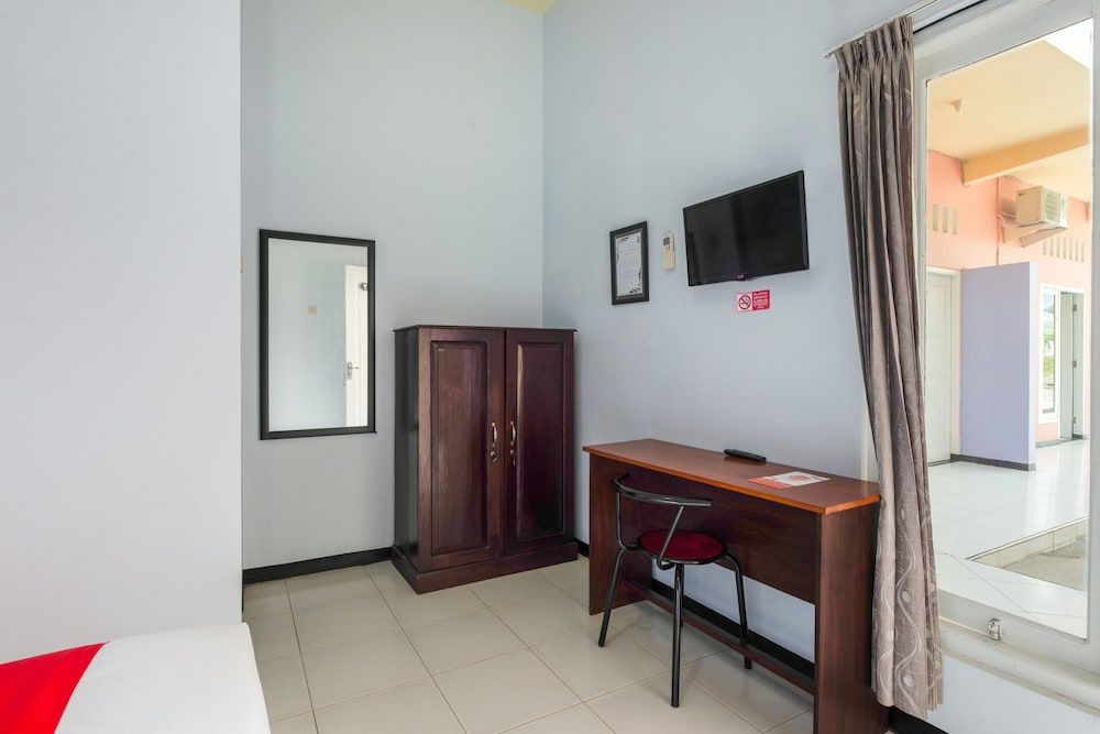 OYO 3387 Nakula Homestay Syariah 14/19