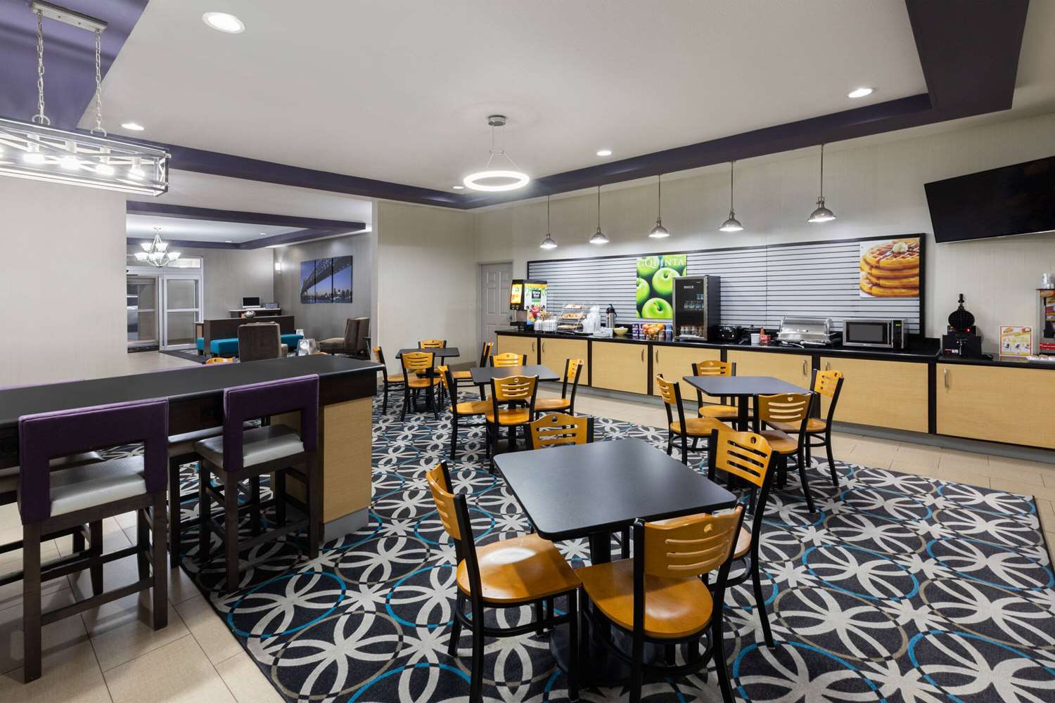 restaurant cafeteria