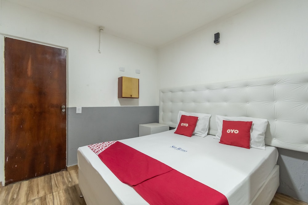 ROOM, DOUBLE BED