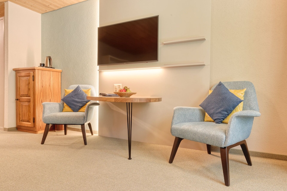 Hotel Simi 36/45