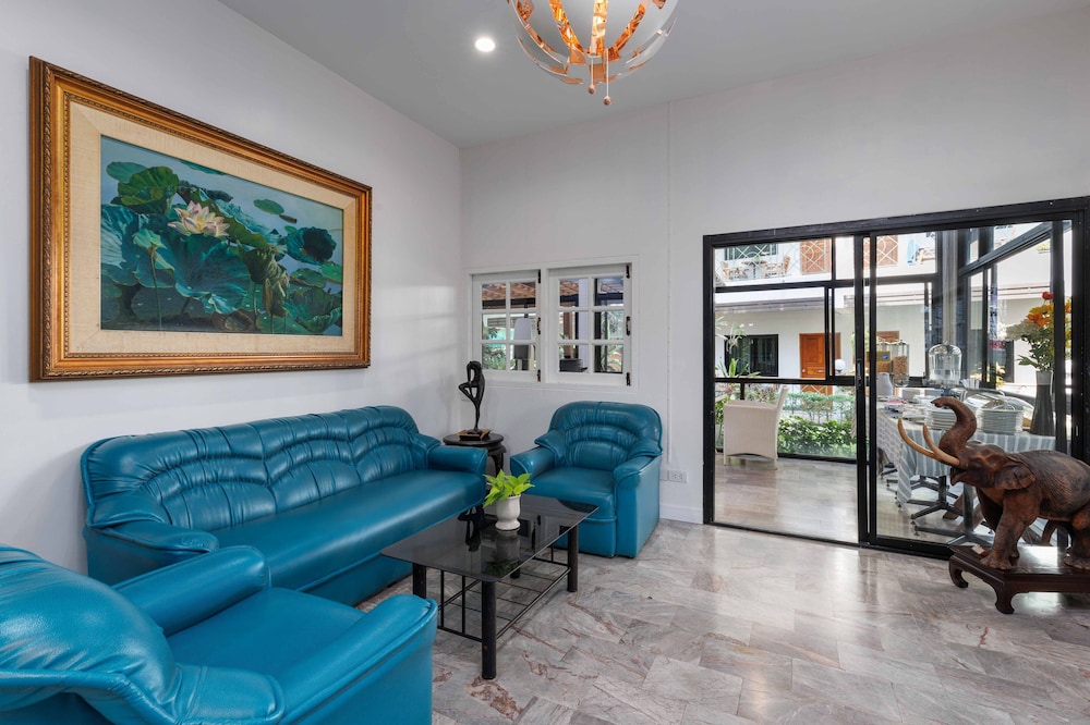 Charlie House Pinklao 42/66